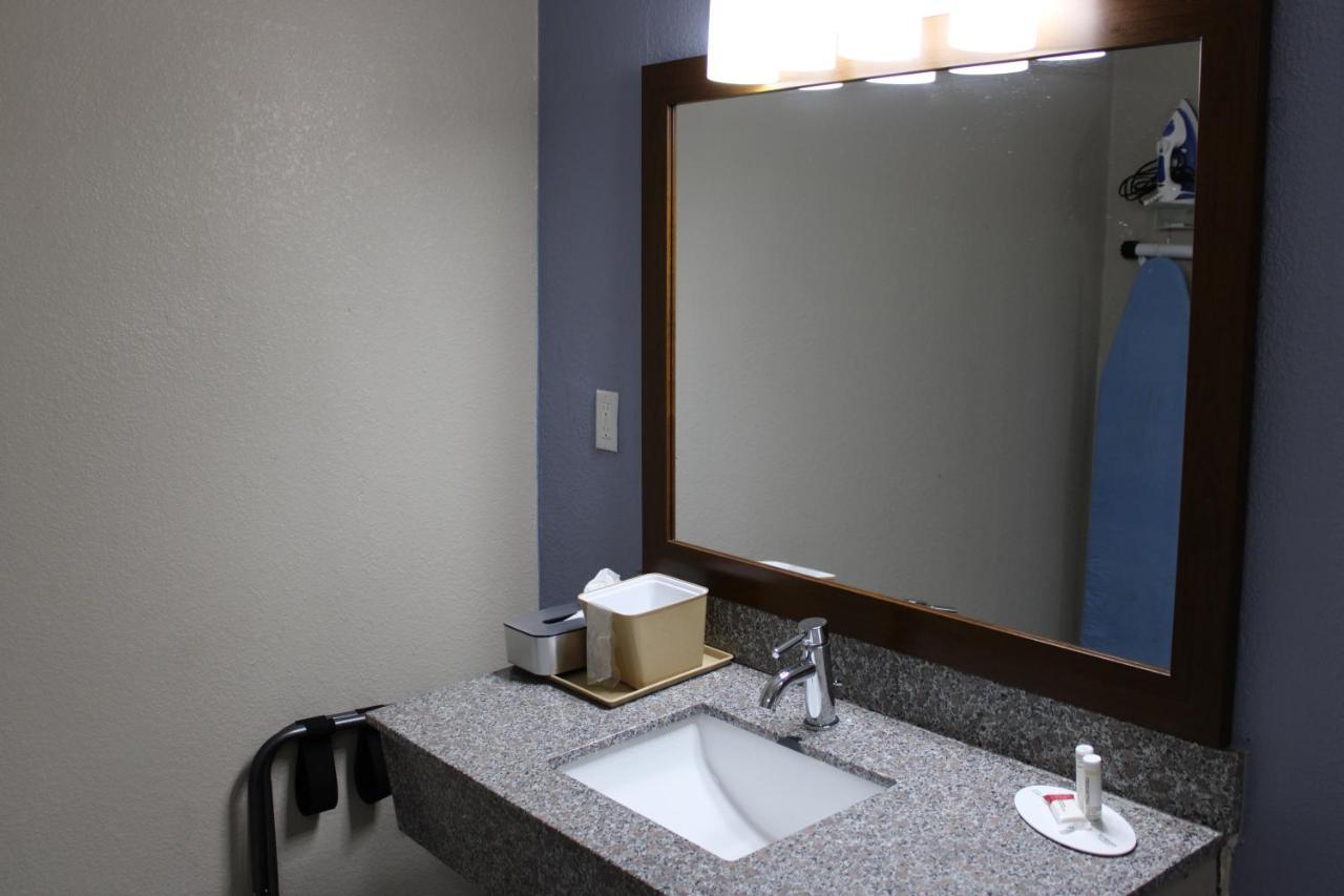 Super 8 By Wyndham Morganton Hotel Buitenkant foto