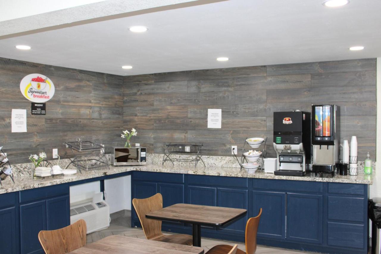 Super 8 By Wyndham Morganton Hotel Buitenkant foto